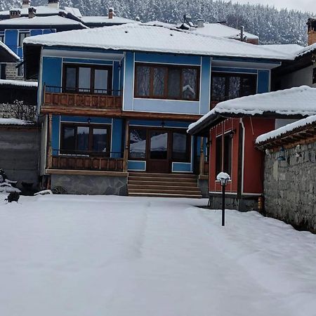Къща Ради 科普里夫什迪察 外观 照片